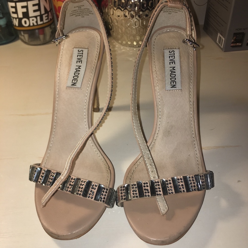 Steve Madden nude heels